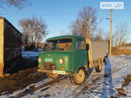 Зеленый УАЗ 3303, объемом двигателя 2.7 л и пробегом 300 тыс. км за 2000 $, фото 1 на Automoto.ua