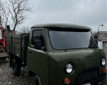 Зеленый УАЗ 3303, объемом двигателя 2.4 л и пробегом 200 тыс. км за 3700 $, фото 1 на Automoto.ua