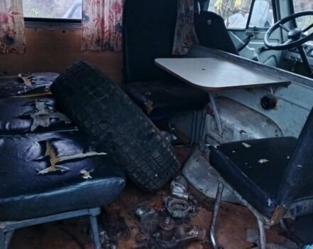 Сірий УАЗ 3309, об'ємом двигуна 2.4 л та пробігом 85 тис. км за 1993 $, фото 2 на Automoto.ua