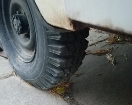 Белый УАЗ 3741, объемом двигателя 2.5 л и пробегом 82 тыс. км за 1836 $, фото 12 на Automoto.ua