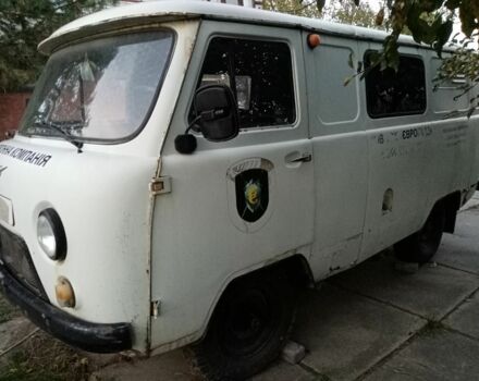 Белый УАЗ 3741, объемом двигателя 2.5 л и пробегом 82 тыс. км за 1836 $, фото 4 на Automoto.ua