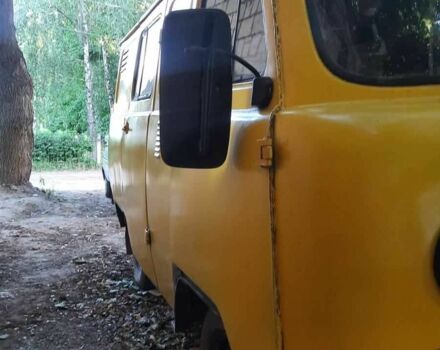 Жовтий УАЗ 3741, об'ємом двигуна 2.4 л та пробігом 100 тис. км за 1700 $, фото 2 на Automoto.ua