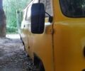 Жовтий УАЗ 3741, об'ємом двигуна 2.4 л та пробігом 100 тис. км за 1700 $, фото 2 на Automoto.ua