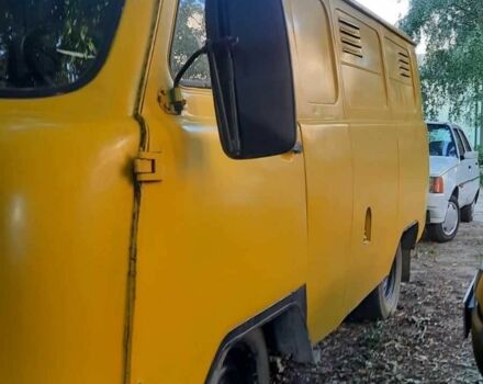 Жовтий УАЗ 3741, об'ємом двигуна 2.4 л та пробігом 100 тис. км за 1700 $, фото 1 на Automoto.ua