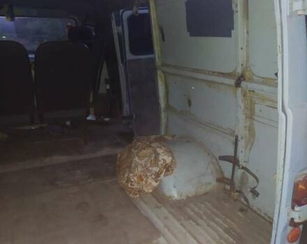 Сірий УАЗ 3741, об'ємом двигуна 2.4 л та пробігом 268 тис. км за 1500 $, фото 7 на Automoto.ua