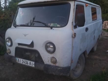Серый УАЗ 3741, объемом двигателя 2.4 л и пробегом 268 тыс. км за 1500 $, фото 1 на Automoto.ua