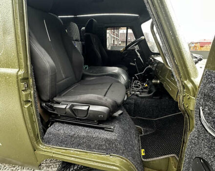 УАЗ 3741 2004 в Рахове на Automoto.ua Зеленый УАЗ 3741, объемом двигателя 2.9 л и пробегом 75 тыс. км за 5500 $, фото 5 на Automoto.ua