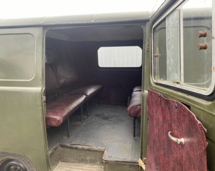 Зеленый УАЗ 3741, объемом двигателя 2.4 л и пробегом 100 тыс. км за 1800 $, фото 5 на Automoto.ua