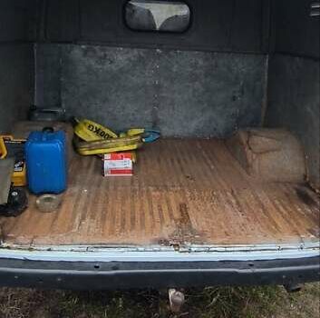 УАЗ 3902 2002 в Олевске на Automoto.ua Белый УАЗ 3902, объемом двигателя 0 л и пробегом 50 тыс. км за 2500 $, фото 6 на Automoto.ua