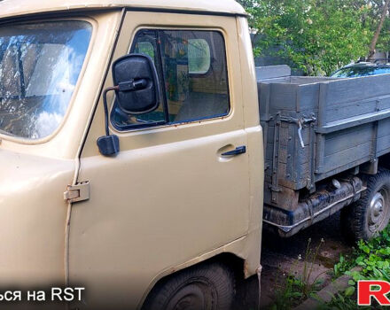 УАЗ 452, объемом двигателя 2.5 л и пробегом 0 тыс. км за 1900 $, фото 1 на Automoto.ua