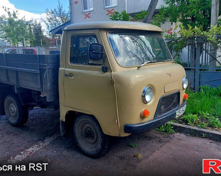 УАЗ 452, объемом двигателя 2.5 л и пробегом 0 тыс. км за 1900 $, фото 2 на Automoto.ua