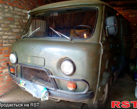 УАЗ 452, об'ємом двигуна 2.4 л та пробігом 250 тис. км за 600 $, фото 1 на Automoto.ua