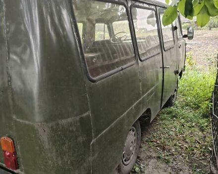 Зелений УАЗ 452 пас, об'ємом двигуна 2.4 л та пробігом 84 тис. км за 2500 $, фото 3 на Automoto.ua