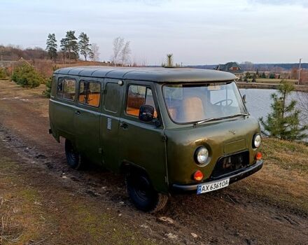 Зелений УАЗ 452, об'ємом двигуна 2.4 л та пробігом 126 тис. км за 2800 $, фото 1 на Automoto.ua