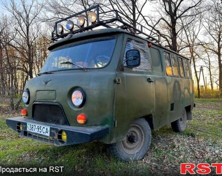 Зеленый УАЗ 452, объемом двигателя 25 л и пробегом 135 тыс. км за 1200 $, фото 1 на Automoto.ua