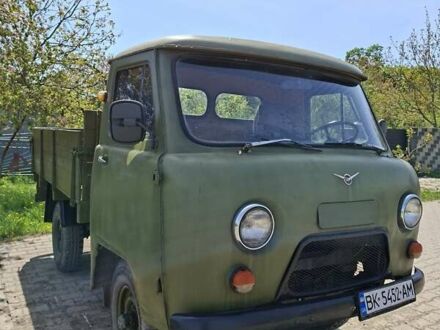 УАЗ 452 1974 в Луцке на Automoto.ua Зеленый УАЗ 452, объемом двигателя 2.5 л и пробегом 16 тыс. км за 2000 $, фото 1 на Automoto.ua