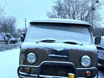 Зеленый УАЗ 452, объемом двигателя 2.4 л и пробегом 100 тыс. км за 1300 $, фото 1 на Automoto.ua