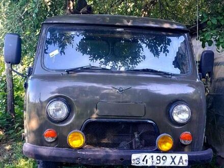 УАЗ 452 1988 у Новой Водолаге на Automoto.ua Зелений УАЗ 452, об'ємом двигуна 2.5 л та пробігом 0 тис. км за 2200 $, фото 1 на Automoto.ua