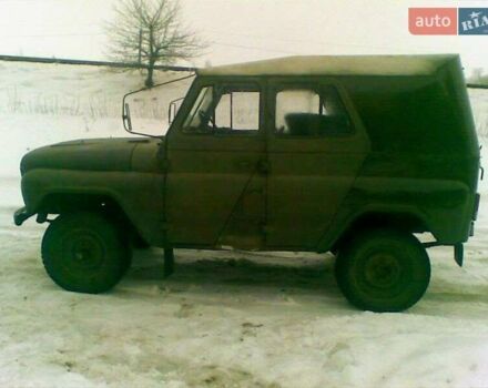 Зелений УАЗ 469, об'ємом двигуна 2.8 л та пробігом 95 тис. км за 2750 $, фото 1 на Automoto.ua