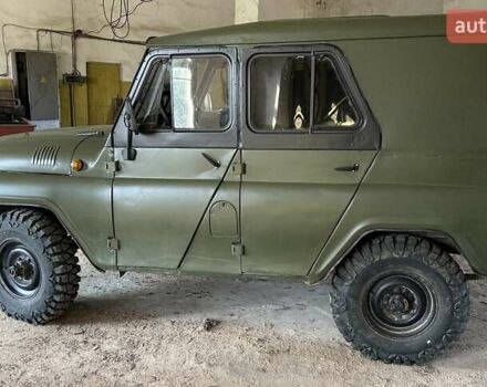 Зелений УАЗ 469, об'ємом двигуна 2.4 л та пробігом 70 тис. км за 2900 $, фото 1 на Automoto.ua