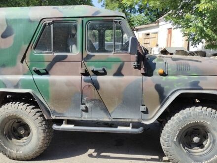 Зелений УАЗ 469, об'ємом двигуна 2.4 л та пробігом 100 тис. км за 2000 $, фото 1 на Automoto.ua