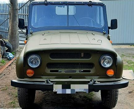 Зелений УАЗ 469, об'ємом двигуна 2.4 л та пробігом 300 тис. км за 2200 $, фото 1 на Automoto.ua