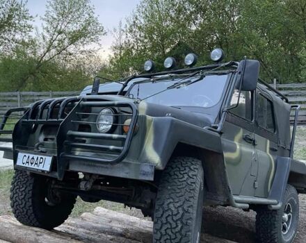 Зелений УАЗ 469, об'ємом двигуна 2.4 л та пробігом 450 тис. км за 3300 $, фото 1 на Automoto.ua