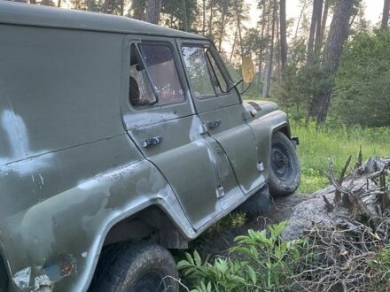 УАЗ 469 1988 в Черкассах на Automoto.ua Зеленый УАЗ 469, объемом двигателя 2.4 л и пробегом 100 тыс. км за 1700 $, фото 1 на Automoto.ua