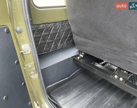 Зелений УАЗ 469Б, об'ємом двигуна 2.44 л та пробігом 1 тис. км за 5000 $, фото 17 на Automoto.ua