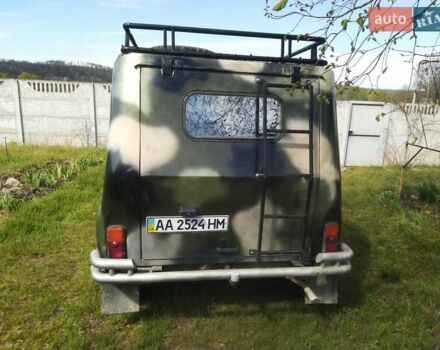Зелений УАЗ 469Б, об'ємом двигуна 2.45 л та пробігом 100 тис. км за 2373 $, фото 4 на Automoto.ua