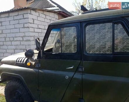Зелений УАЗ 469Б, об'ємом двигуна 2.45 л та пробігом 100 тис. км за 3000 $, фото 4 на Automoto.ua