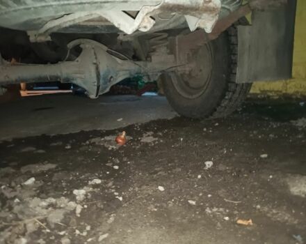 Зеленый УАЗ Другая, объемом двигателя 2.5 л и пробегом 100 тыс. км за 1500 $, фото 4 на Automoto.ua