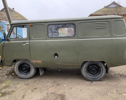 Зеленый УАЗ Другая, объемом двигателя 2.4 л и пробегом 111 тыс. км за 2000 $, фото 3 на Automoto.ua
