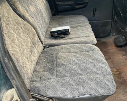 Зеленый УАЗ Другая, объемом двигателя 2.7 л и пробегом 100 тыс. км за 1500 $, фото 6 на Automoto.ua