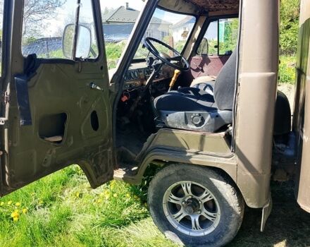 Зеленый УАЗ Другая, объемом двигателя 2.4 л и пробегом 230 тыс. км за 2250 $, фото 5 на Automoto.ua