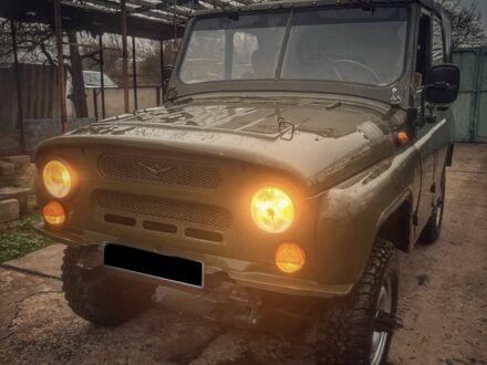 Зеленый УАЗ Другая, объемом двигателя 2.4 л и пробегом 56 тыс. км за 2500 $, фото 1 на Automoto.ua