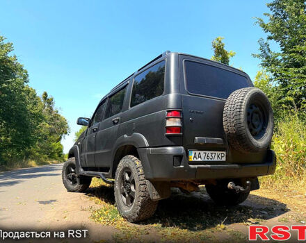 Чорний УАЗ Патріот, об'ємом двигуна 2.7 л та пробігом 66 тис. км за 6500 $, фото 2 на Automoto.ua