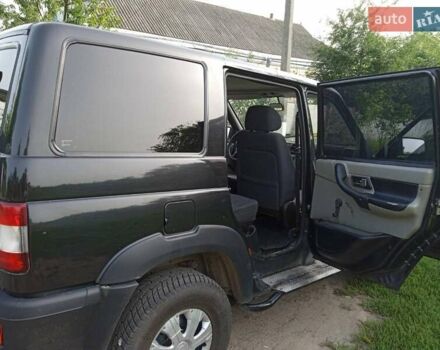 Черный УАЗ Патриот, объемом двигателя 2.7 л и пробегом 297 тыс. км за 6600 $, фото 6 на Automoto.ua
