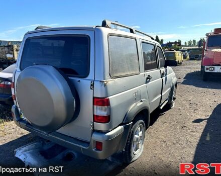 Сірий УАЗ Патріот, об'ємом двигуна 2.7 л та пробігом 755 тис. км за 3410 $, фото 4 на Automoto.ua
