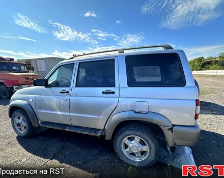 Сірий УАЗ Патріот, об'ємом двигуна 2.7 л та пробігом 755 тис. км за 3410 $, фото 2 на Automoto.ua