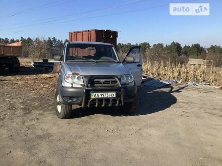 Сірий УАЗ Патріот, об'ємом двигуна 0 л та пробігом 310 тис. км за 3500 $, фото 1 на Automoto.ua