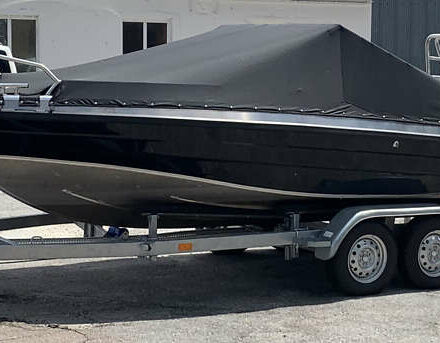 Черный УМС Tuna 585 DC, объемом двигателя 0 л и пробегом 1 тыс. км за 41500 $, фото 1 на Automoto.ua
