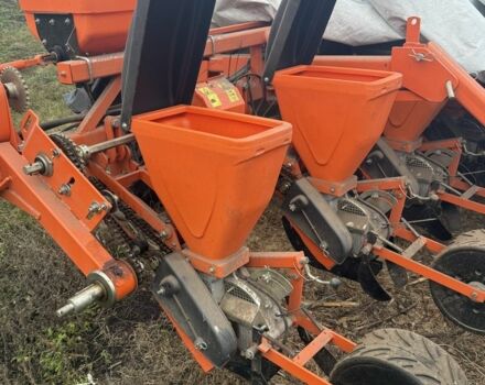 Красный УПС 8, объемом двигателя 0 л и пробегом 0 тыс. км за 6406 $, фото 6 на Automoto.ua