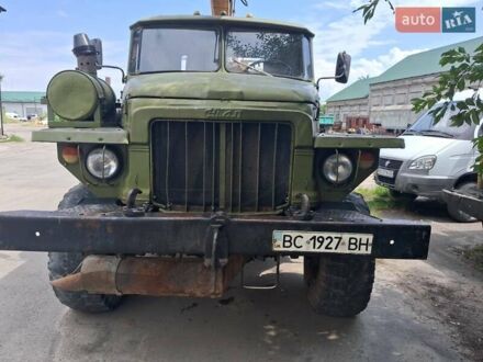 Урал 375 1983 в Новояворовск на Automoto.ua Зеленый Урал 375, объемом двигателя 11.6 л и пробегом 100 тыс. км за 20000 $, фото 1 на Automoto.ua