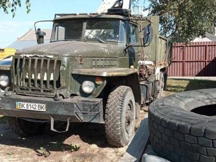 Зеленый Урал 4320, объемом двигателя 10.85 л и пробегом 85 тыс. км за 15200 $, фото 1 на Automoto.ua