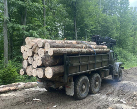Зелений Урал 5557, об'ємом двигуна 10.85 л та пробігом 555 тис. км за 15500 $, фото 5 на Automoto.ua