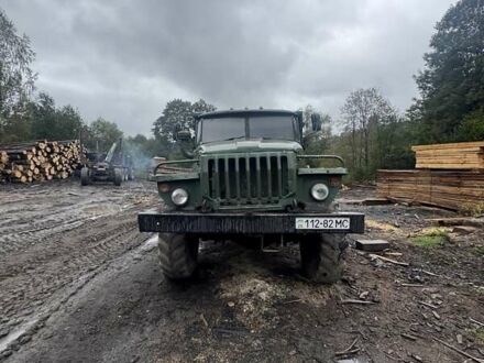 Зелений Урал 5557, об'ємом двигуна 10.8 л та пробігом 100 тис. км за 11000 $, фото 1 на Automoto.ua