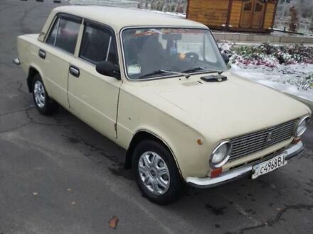ВАЗ 11113 1978 у Томашполе на Automoto.ua Бежевий ВАЗ 11113, об'ємом двигуна 1.3 л та пробігом 63 тис. км за 650 $, фото 1 на Automoto.ua