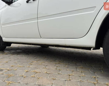 ВАЗ 1117 Калина 2009 в Кременчуге на Automoto.ua Белый ВАЗ 1117 Калина, объемом двигателя 1.4 л и пробегом 19 тыс. км за 3950 $, фото 67 на Automoto.ua