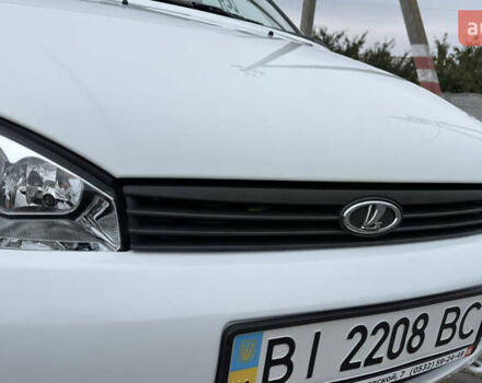 ВАЗ 1117 Калина 2009 в Кременчуге на Automoto.ua Белый ВАЗ 1117 Калина, объемом двигателя 1.4 л и пробегом 19 тыс. км за 3950 $, фото 26 на Automoto.ua